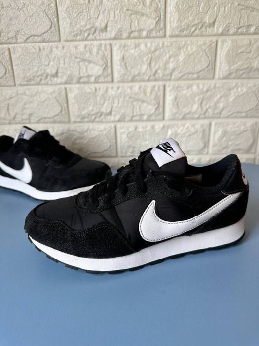 Кросовки Nike 37.5p мокксини кросівки черевики ботинки хайтопи чоботи сапоги