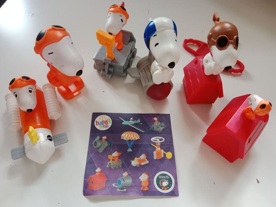 Cena za Zestaw Snoopy kolekcja zabawek figurek kolekcja z McDonald's