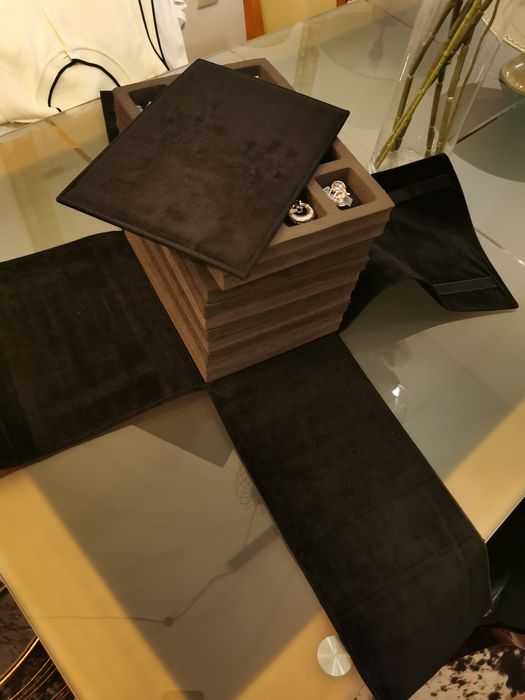 Tabuleiros de arrumação para jóias/Ourivesarias