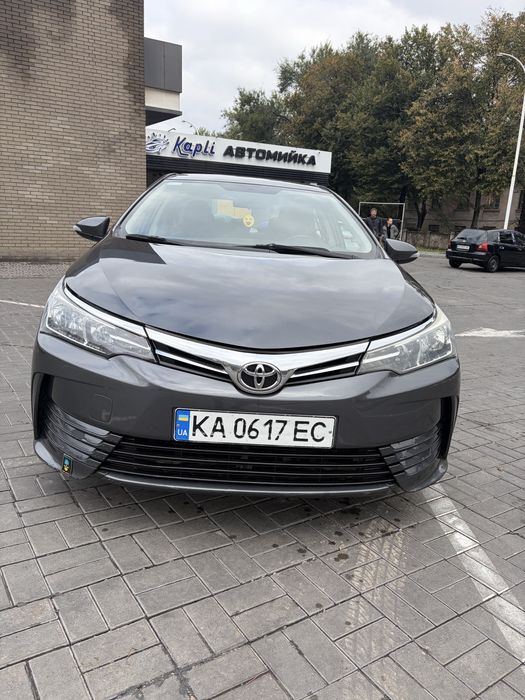 Toyota Corolla 2018 • 1.33 Газ/Бензин • Механіка
