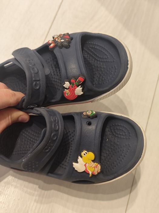 Дитячі босоніжки Crocs