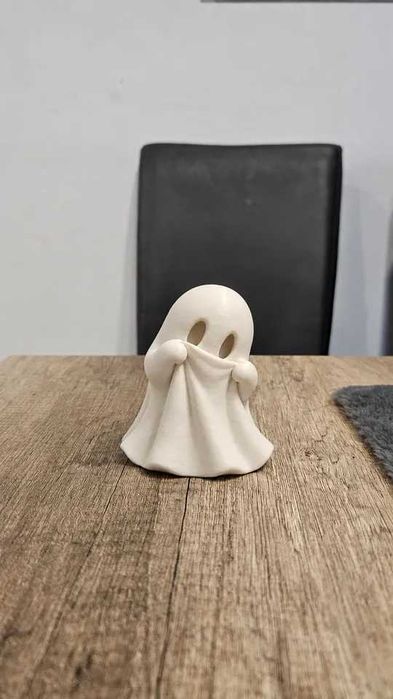 Nieśmiały duszek – urocza dekoracja na Halloween