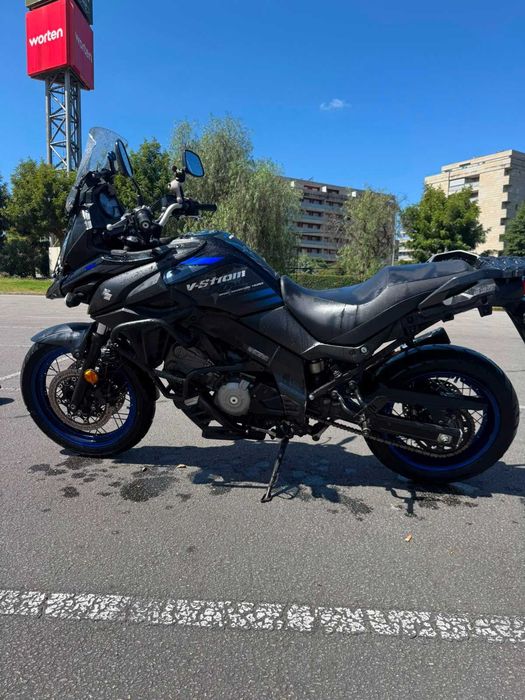 Suzuki Vstrom 650 XT - Ano 2022