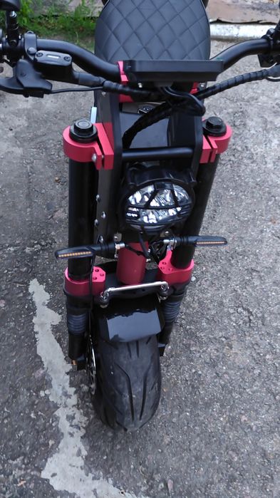 Molo 5 електричний скутер 72v60ah малий та потужний