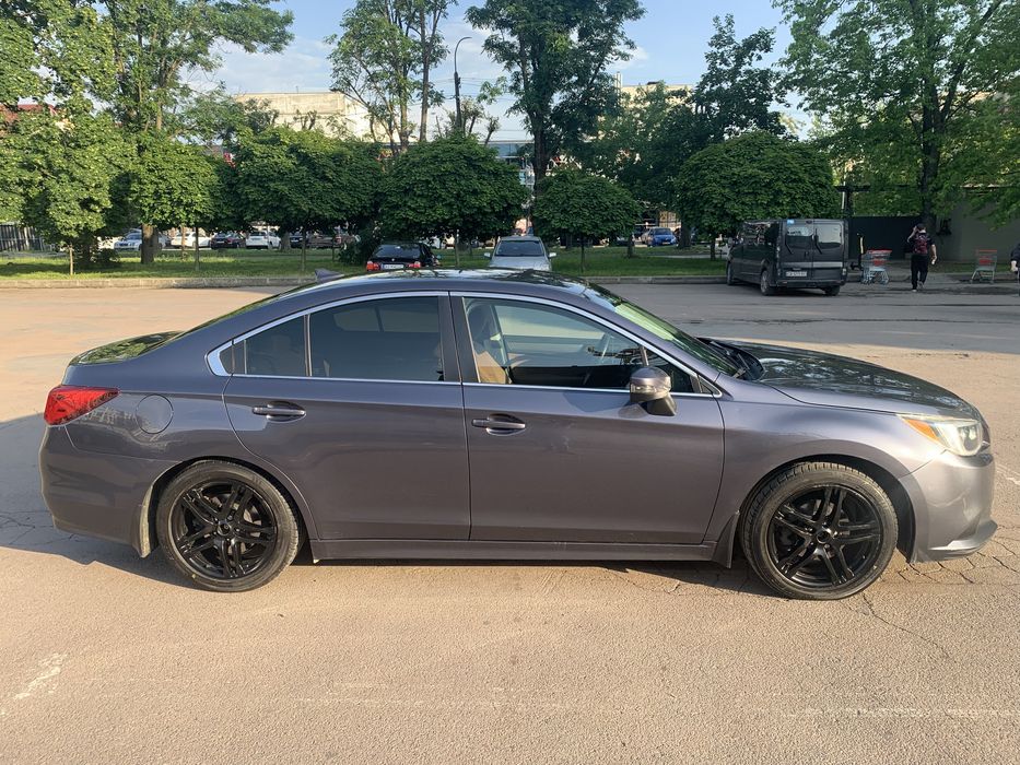 Subaru Legacy 2.5i Premium
