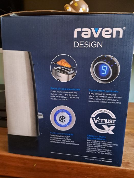 Toster Raven Design