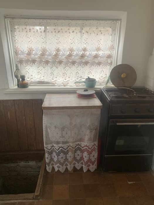 Двоповерхова дача з банькою.