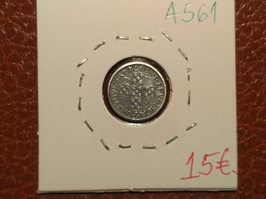 A561 moeda de 10 centavos de 1974 Eixo Vertical - Portugal
