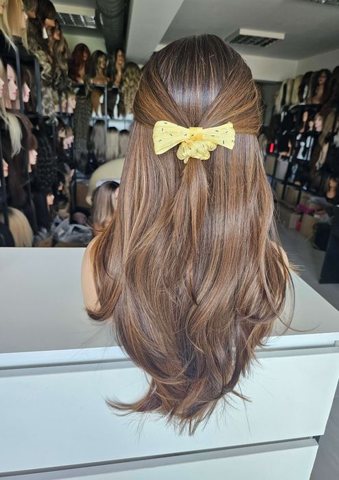 Peruka premium hair lace front Roberta czekoladowy brąz z karmelowymi refleksami naturalny efekt