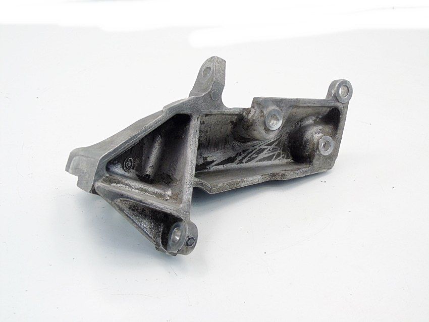 Łapa Silnika 3.6 V6 Xl7 Cadillac Sts Cts Srx Gmc