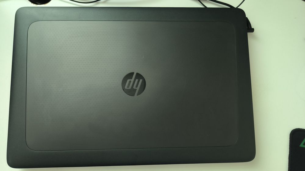 HP ZBook 17 G3 RAM 32gb m4000m 4gb SSD 512gb E3-1535M v5