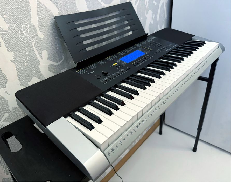 Синтезатор Casio CTK-4400!!! Крута модель!!! Динамічний.