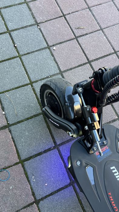 Dualtron Thunder 2       carbonrevo