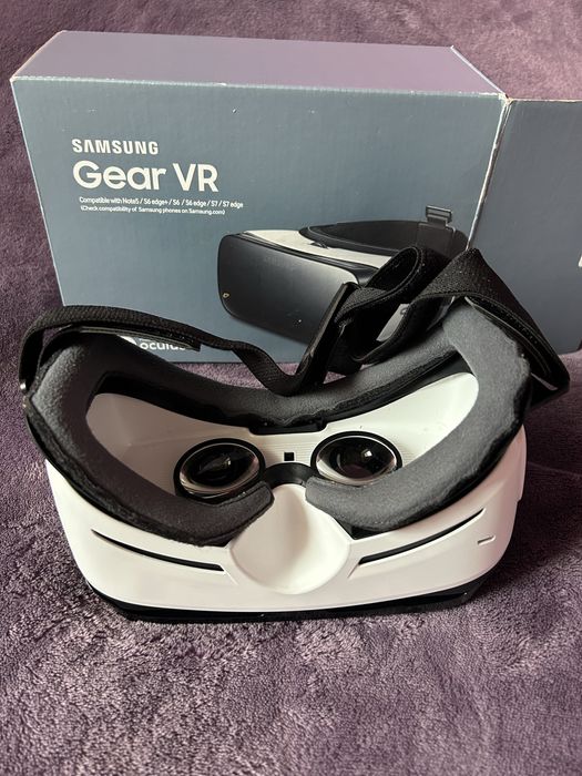 Очки виртуальной реальности Samsung