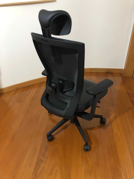 Mobiliário de escritório ou biblioteca COMO NOVO