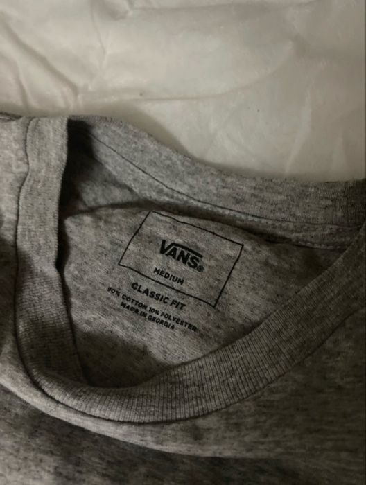 t-shirt vans cinzenta