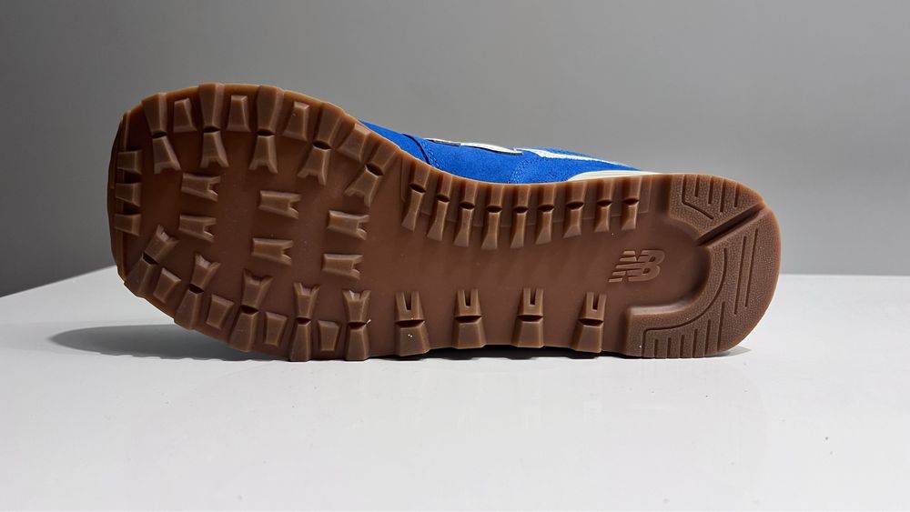 New Balance 574 Classic Tam 43