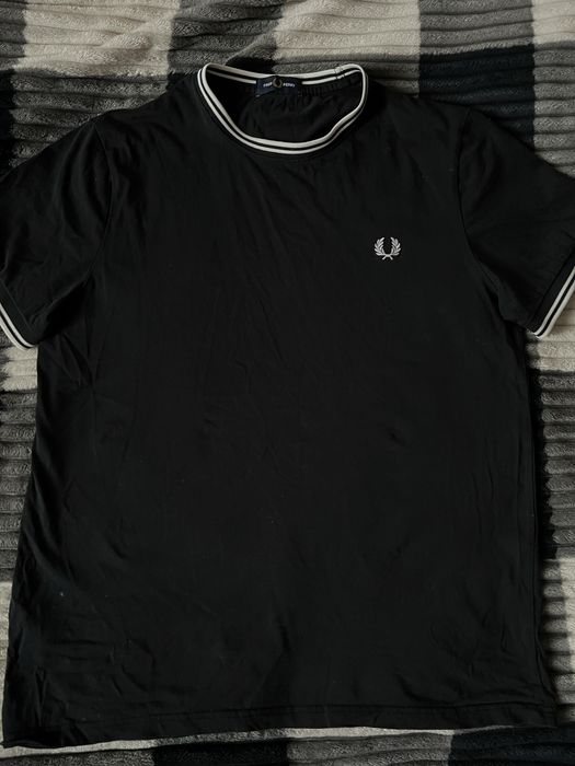 Продам  кофту POLO Ralph футболку FRED PERRY