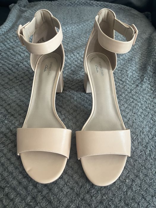 Sandały na obcasie r. 42, 26,5 cm Clarks, Nude