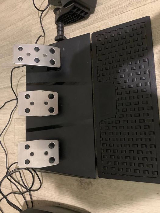 Игровой руль Cobra