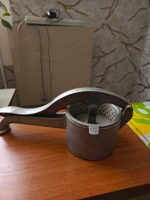 Соковыжималка ручная