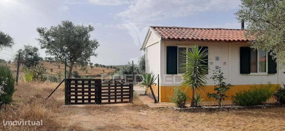 Quintinha com 2 Habitações  e piscina— Alqueva