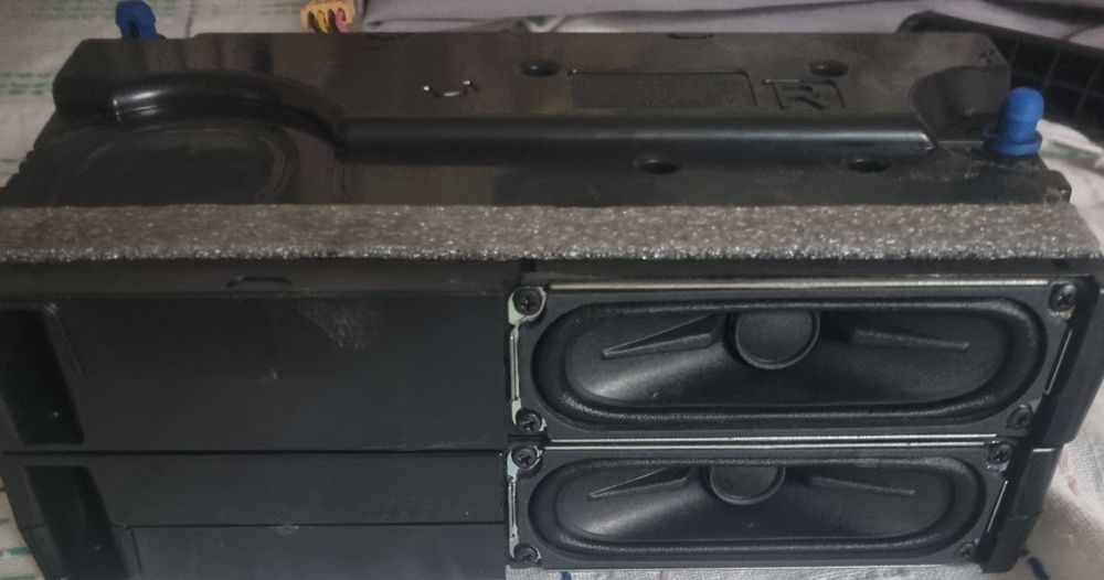 Peças TV Samsung UE50RU7105 / RU7100 (Main Board + Fonte + Colunas) – 40€