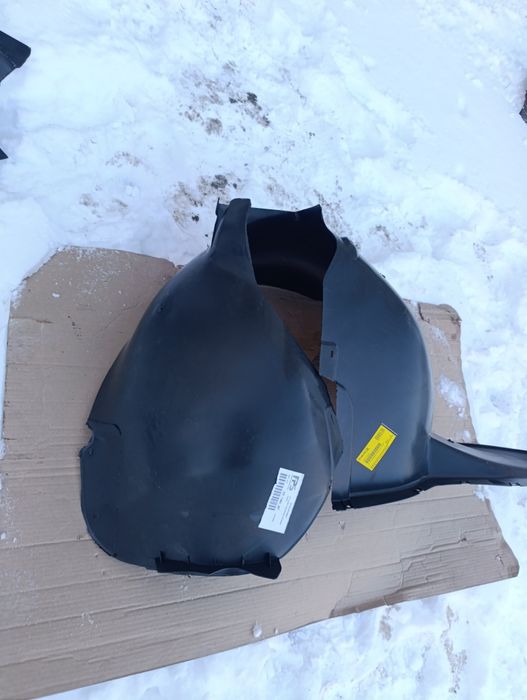 Подкрылок передний левый VW Caddy 3 2003-2010г Новый.