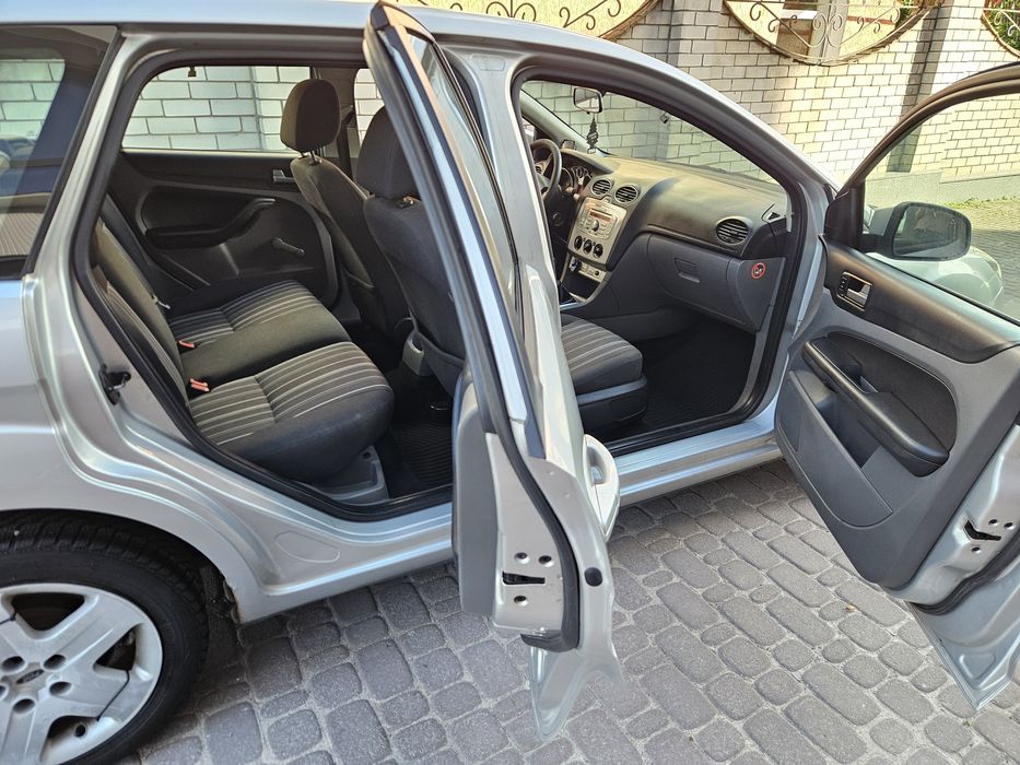 Ford Focus MK2  2008 рік 2.0 дизель для військових