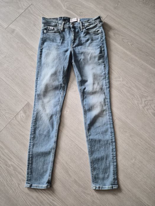 Calvin Klein jeansy W27 L30