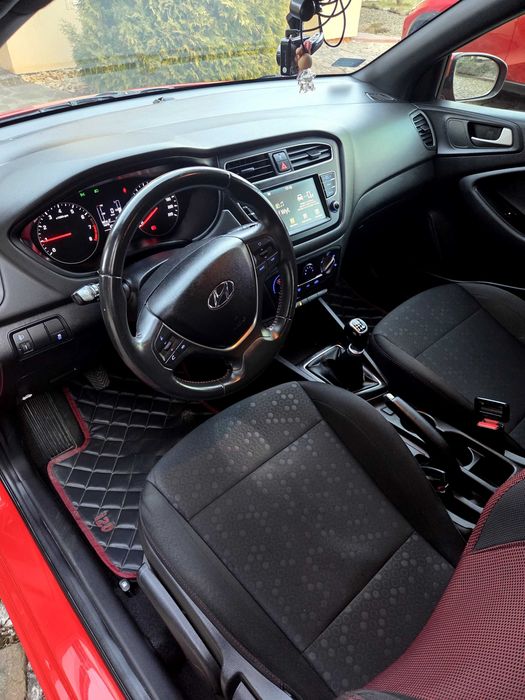 HYUNDAI I 20 rok 2019