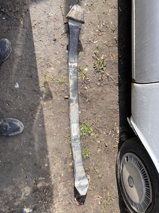 Рессора передняя поперечная однолистовая (пластик) MB Sprinter 95-06
