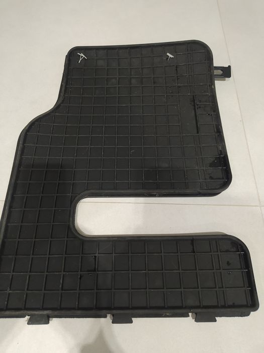 Dywaniki gumowe Mazda 5 3 rząd