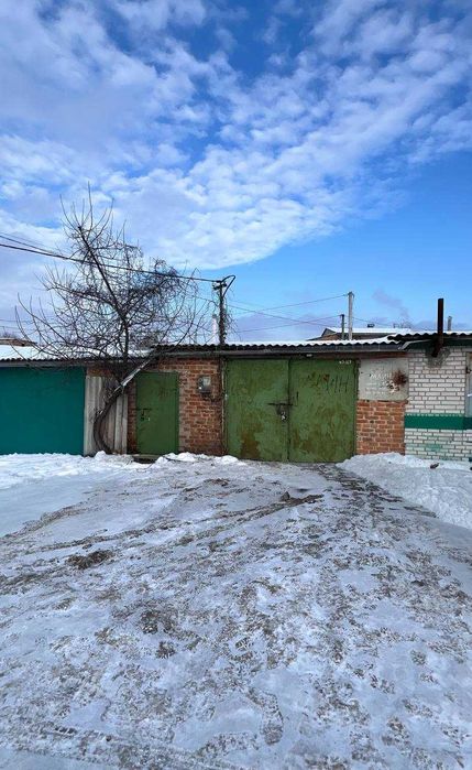 Гараж місто Богуслав