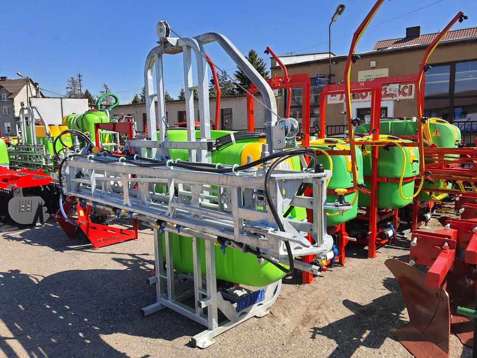 Opryskiwacz firmy Tolmet typ KLARA  400L/12m