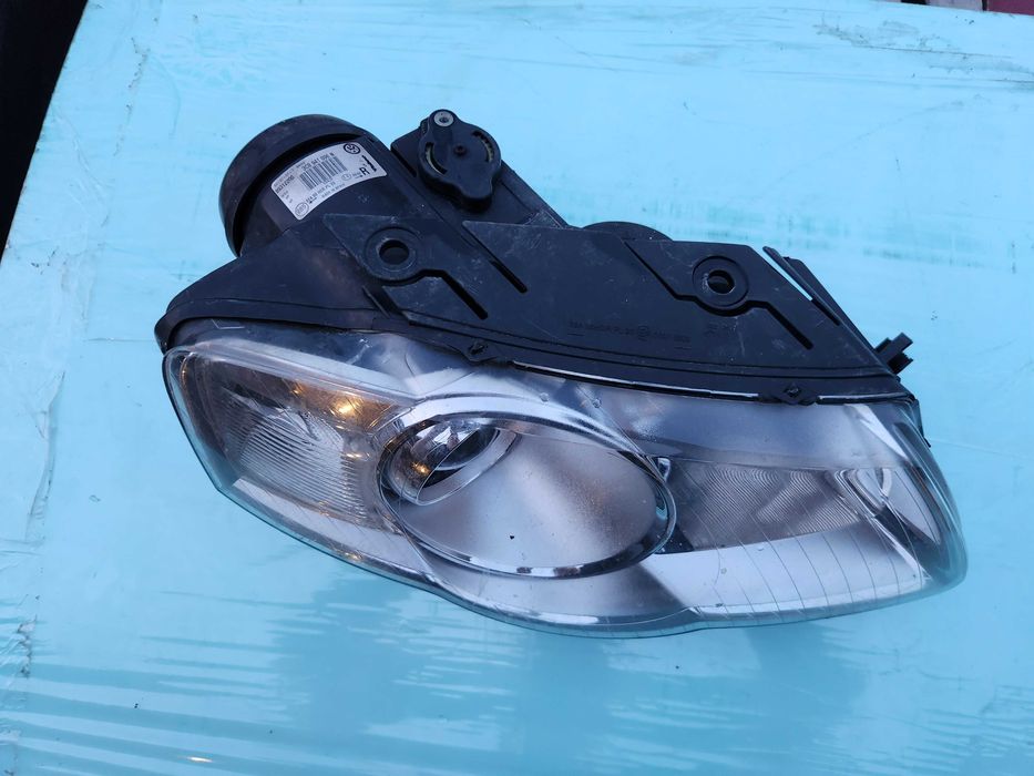 Lampa reflektor prawy przód EU VW PASSAT B6 VOLKSWAGEN   H7 soczewka