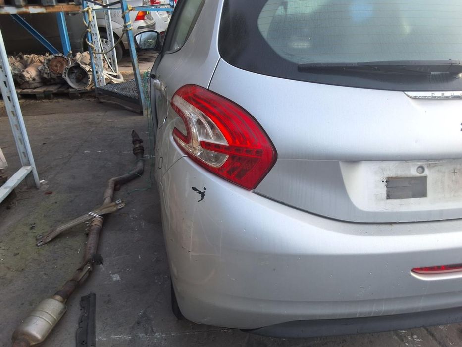 Farolim Traseiro Esquerdo Peugeot 208