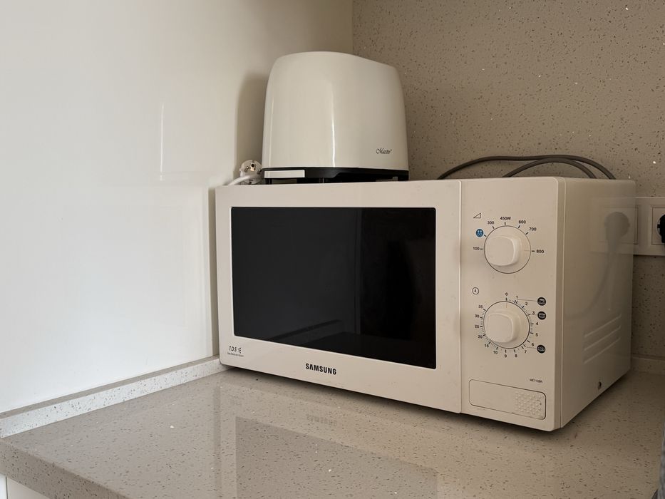 Микроволновка Samsung