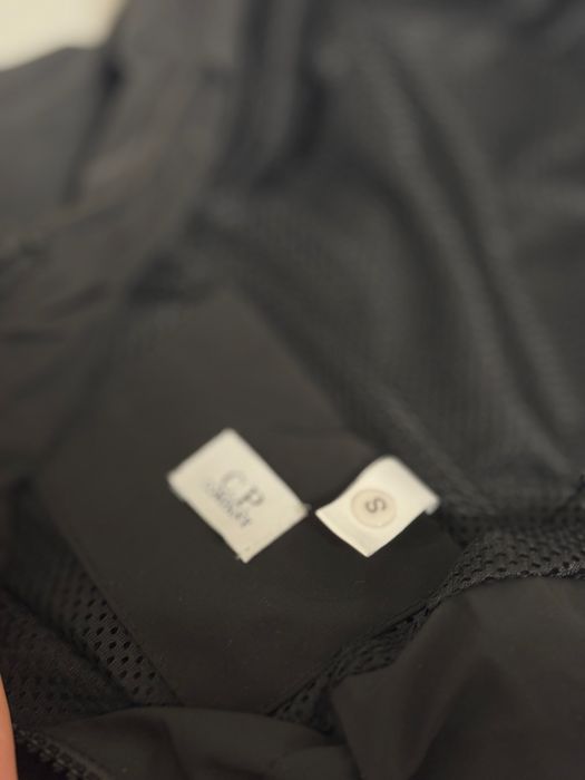 Ветровка C.P. Company S та L розміру