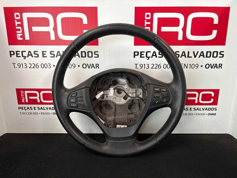 Volante do Motor 62558003D - BMW 1