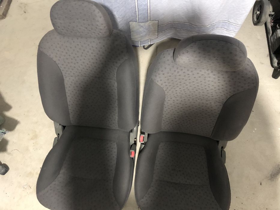 Сидіння БМВ в гарному стані