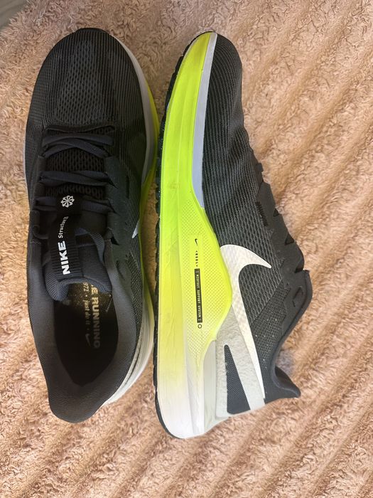 Кросівки Nike Air Zoom Structure 25