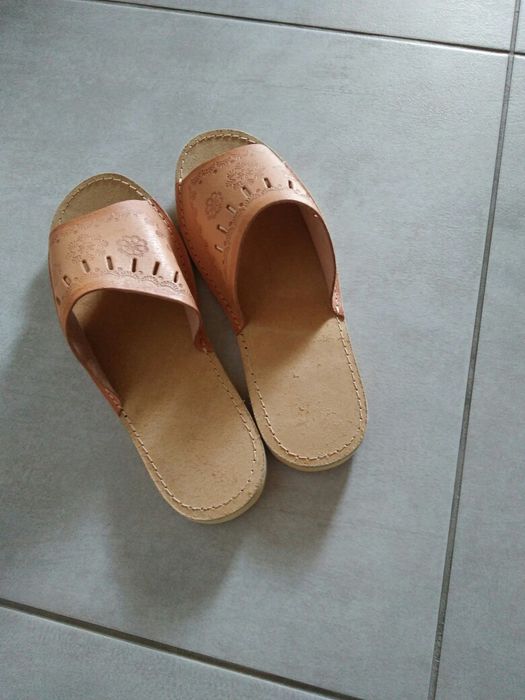 Sprzedam nowe kapcie