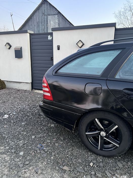 Mersedes-Benz C220