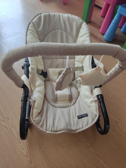 Leżaczek bujaczek Baby Plus