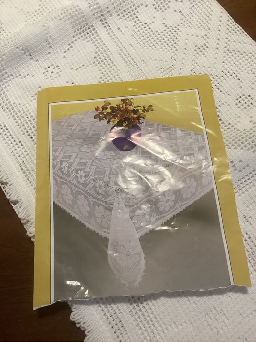 Toalha de mesa em renda