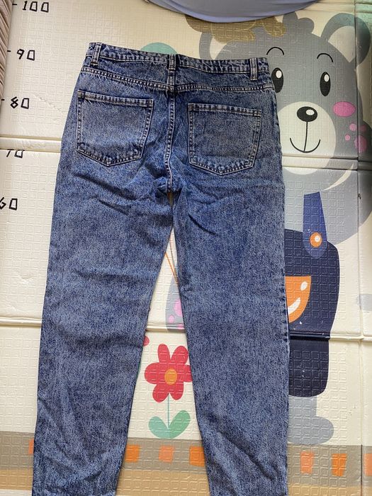 Джинсы mom Джинси фірми Bershka