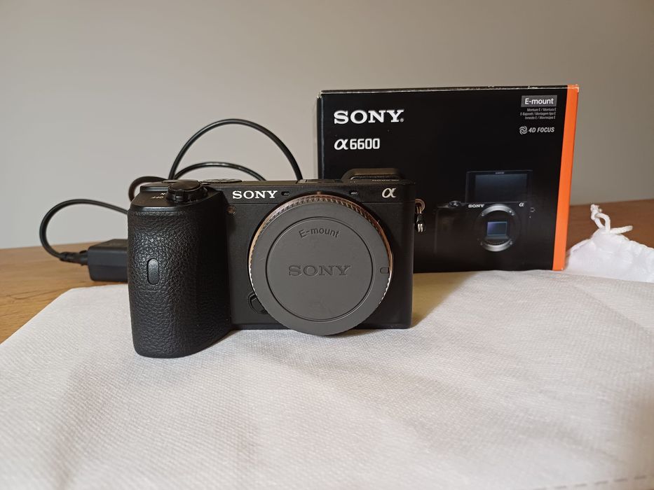 Aparat bezlusterkowy APS-C Sony A6600 body czarny