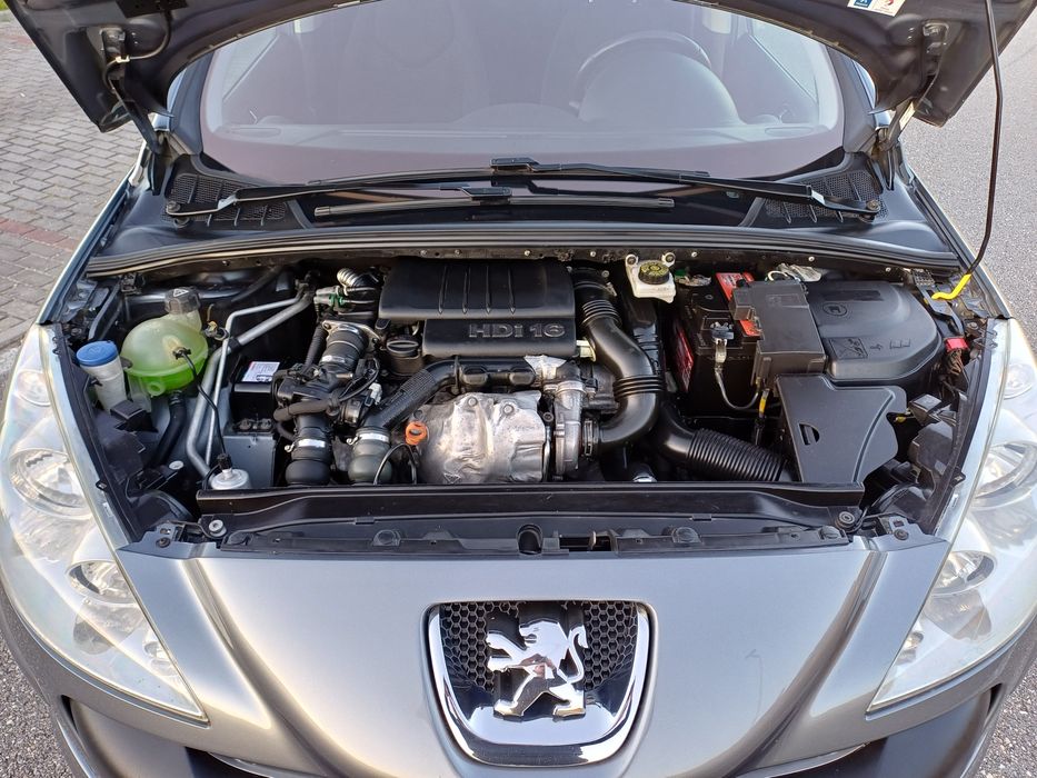 Peugeot 308   7 Lugares