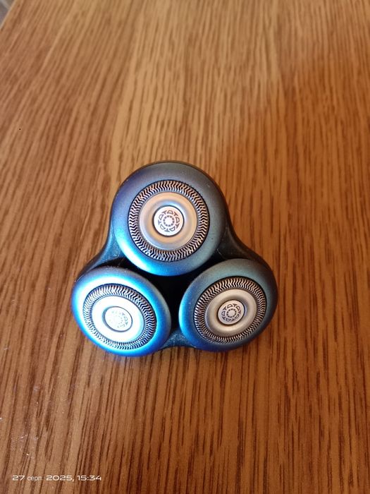 Бритва Philips 7000 (S7960).